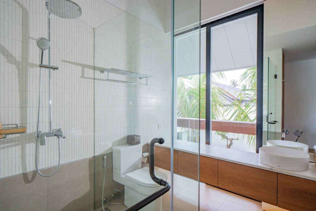 Bathroom 2 Angel Villa Shanya