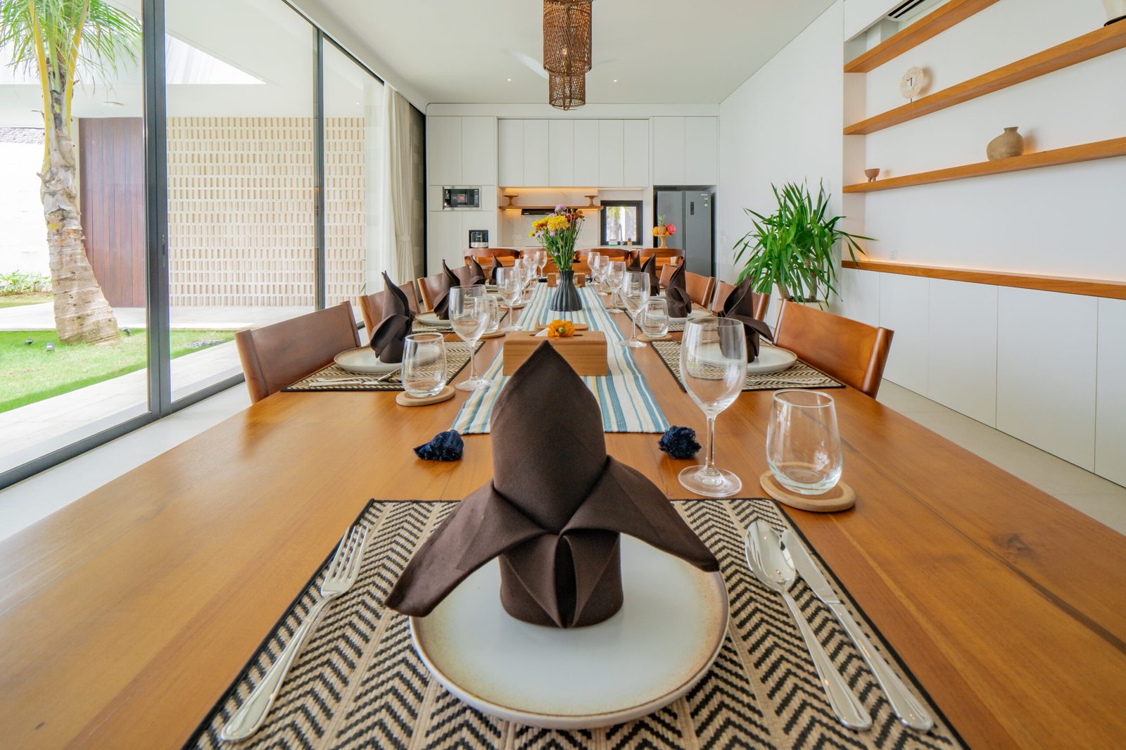 Spacious Dining Room